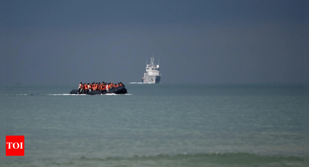 A number of migrants die in an try to cross English Channel