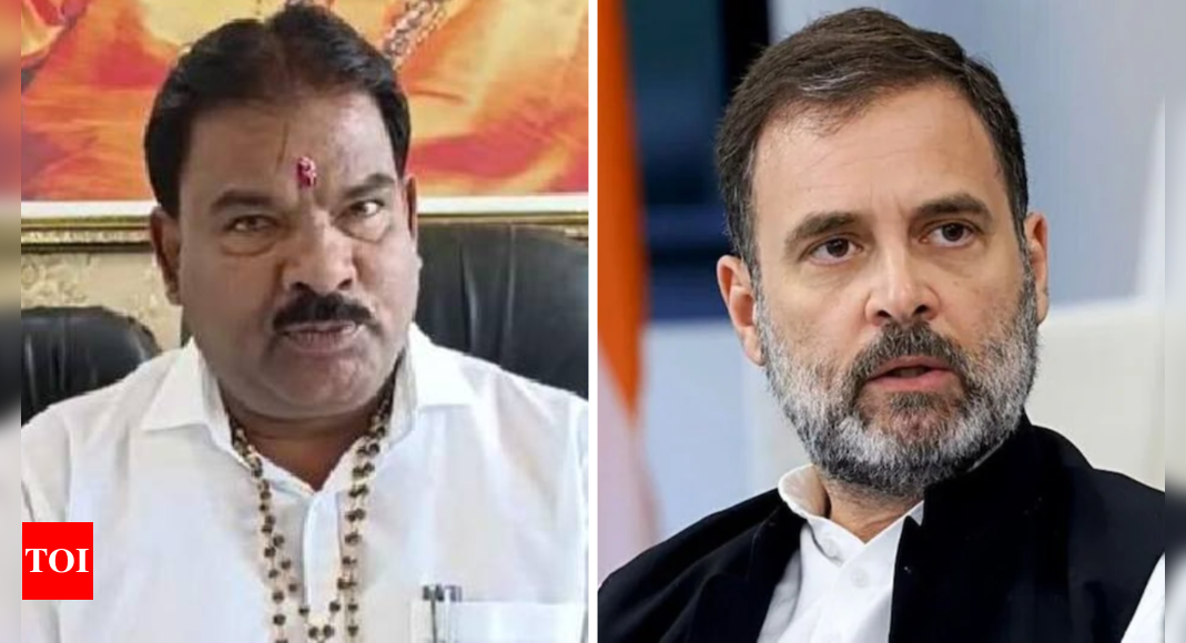 Sena MLA threatens to bury 'Congress canines' days after bounty on Rahul's tongue | India Information