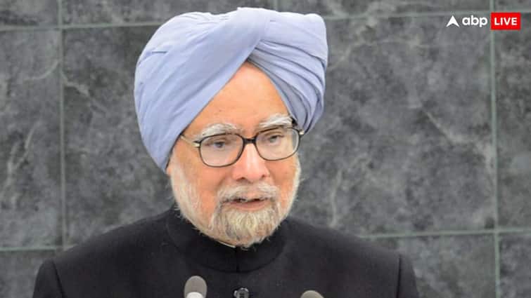 मनमोहन सिंह ने की अपने पद से इस्तीफे की पेशकश, पूर्व पीएम की कहानी अटल बिहारी वाजपेयी ने संभाली थी बात