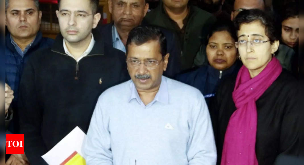 AAP accuses EC of withholding voting knowledge, launches web site for 'transparency' | India Information