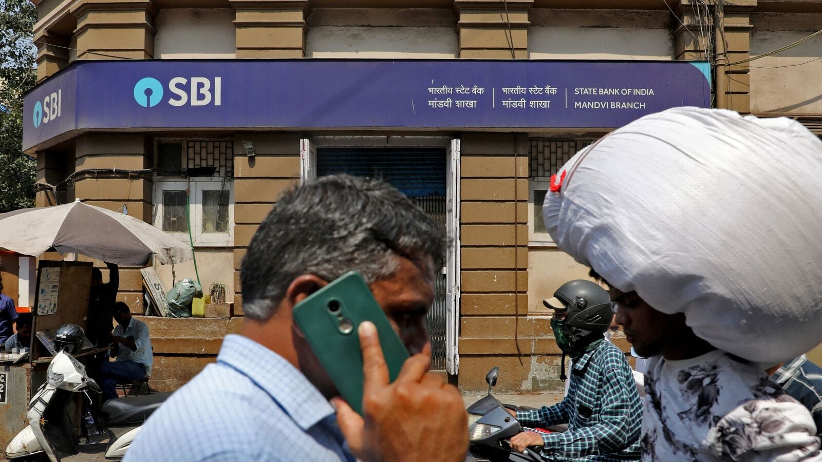 SBI Clerk Admit Card 2025 LIVE: Particulars to be launched shortly on sbi.co.in — Examine how you can obtain