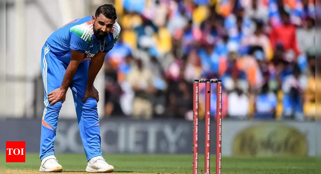 'Shami saheb, don't give a rattling': Javed Akhtar backs Mohammed Shami amid Roza controversy | Cricket News