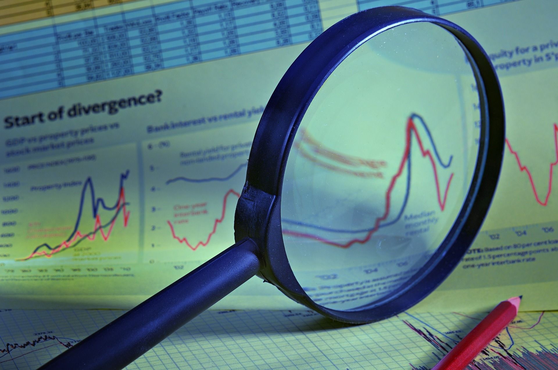 Mag 7 Returns Would Improve With BTC Replacing TSLA: StanChart