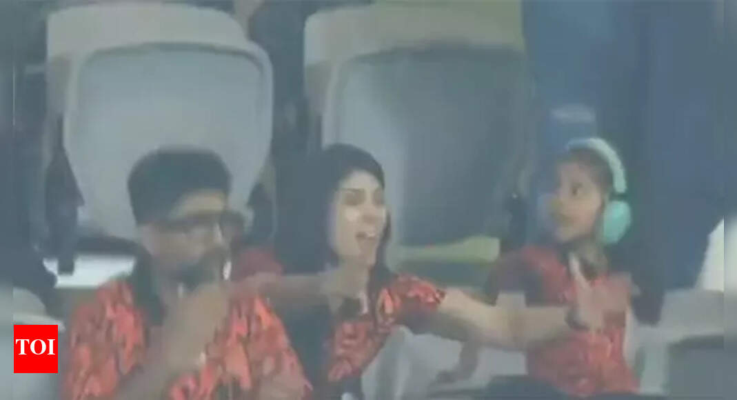 Kavya Maran’s animated reaction to Harshal Patel’s drop catch goes viral – Watch! | Cricket News