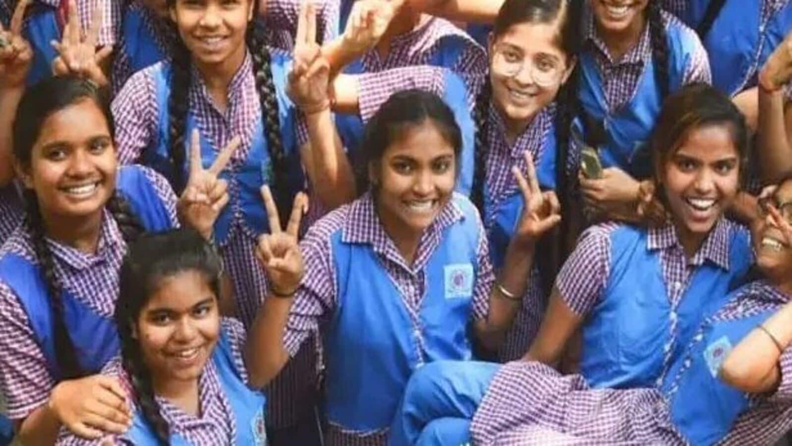 UP Board Result 2025: Mahak Jaiswal tops UPMSP Inter exam with 97% in Class 12th — check full list of toppers here