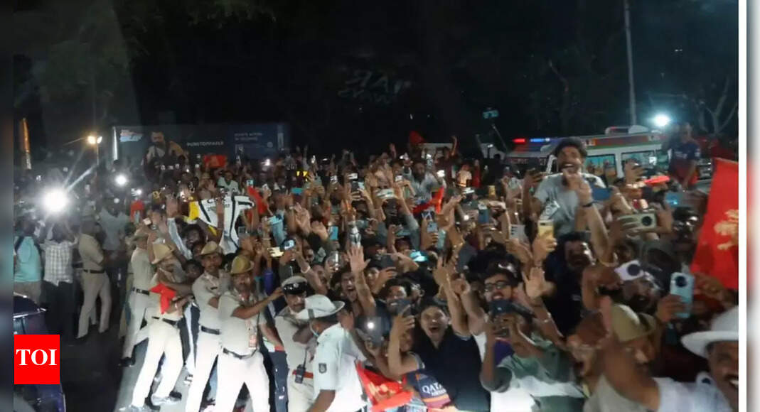 Chinnaswamy erupts at 12:30 am! RCB all-rounder’s IPL trophy pledge breaks the internet | Cricket News