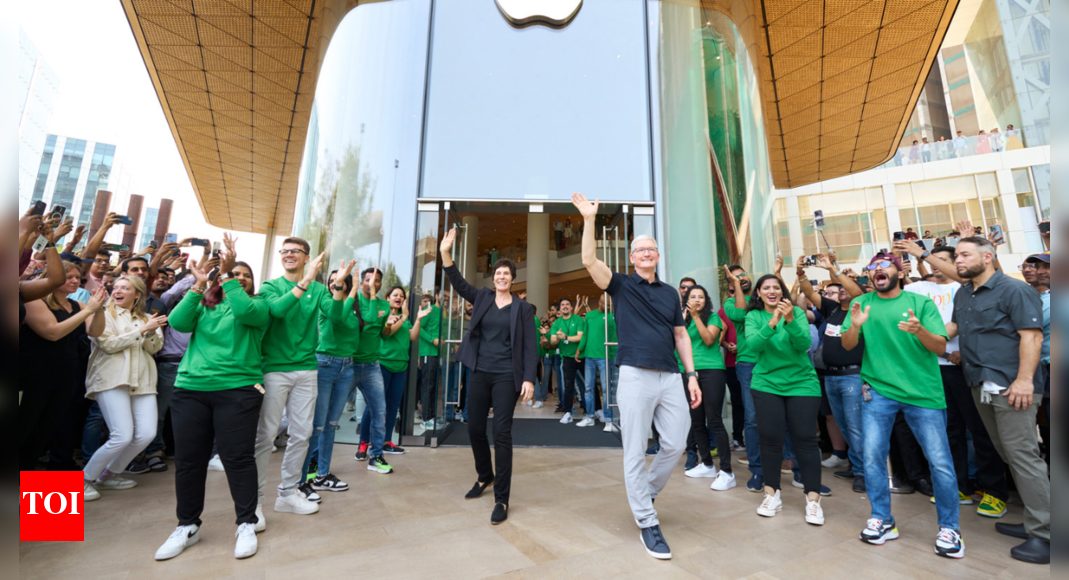 Why it won’t be easy for Apple to solve Donald Trump's "little problem"