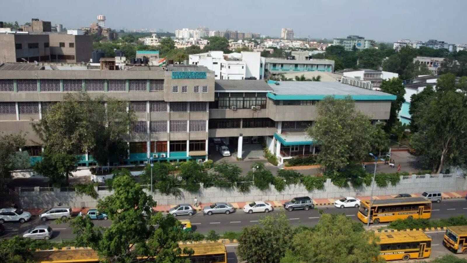 DPS fee row: More parents join protest against fee hike, college students' expulsion