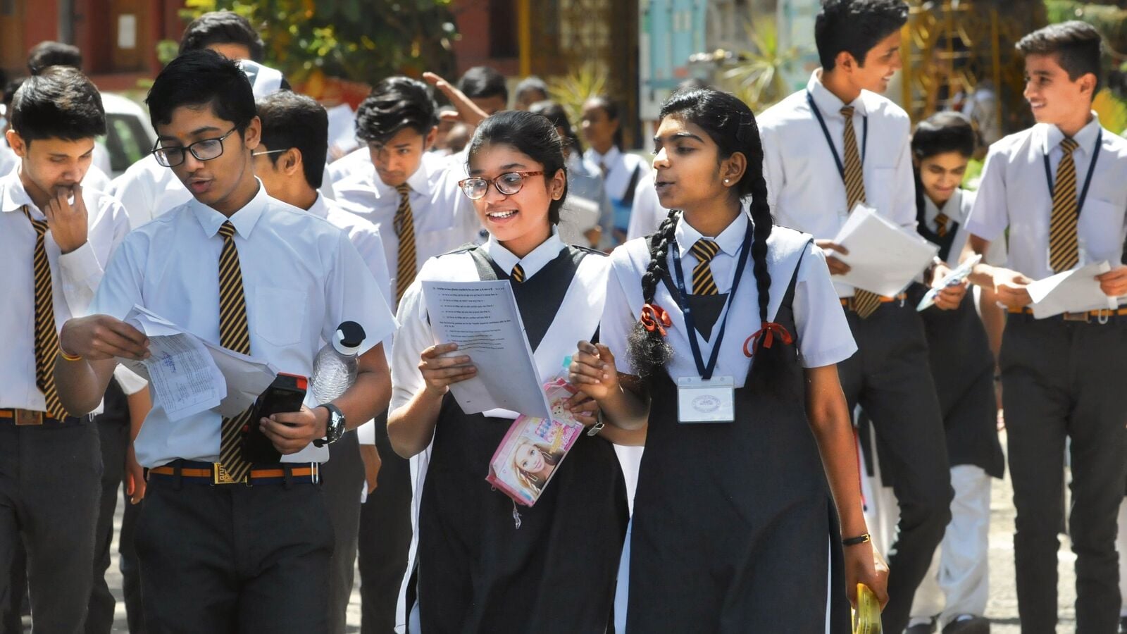 Maharashtra SSC results 2025: MSBSHSE Class 10th marksheet OUT. Check scores by 1 PM at mahahsscboard.in