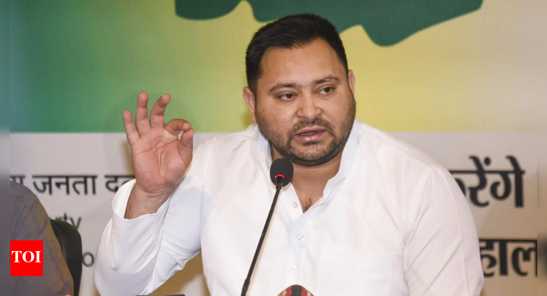 'Stopped for tea break': RJD leader Tejashwi Yadav escapes unhurt as his convoy hit by truck in Bihar; 3 security personnel injured | Patna News