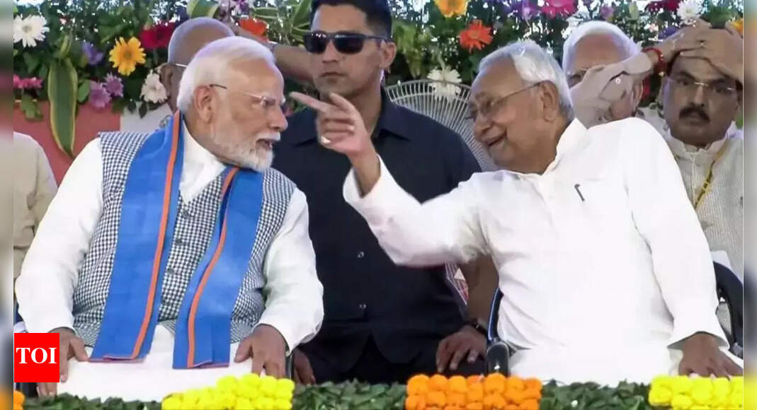 PM Modi in Bihar: CM Nitish Kumar praises PM for caste census; asks Bihar voters to express gratitude | India News