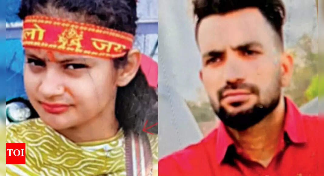 Delhi horror: Father recounts gut-wrenching scene as burqa-clad stalker pushes daughter to demise; says 'I tried to save her but he shoved me' | Delhi News