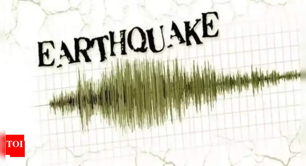 5.2 magnitude earthquake hits Pakistan
