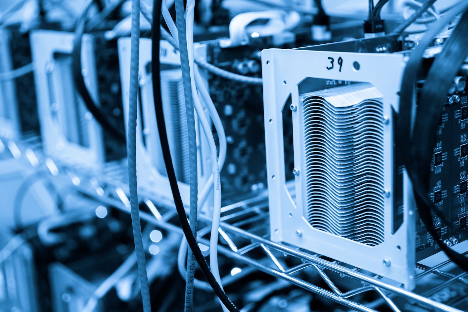 BTC Mining Costs Soar as Hashrate Hits Records: TheMinerMag