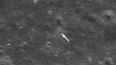 NASA: Nasa spacecraft around the moon photographs the crash site of a Japanese company's lunar lander