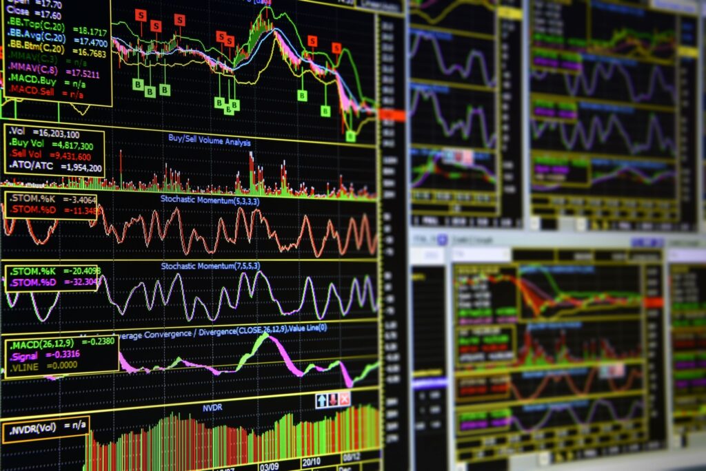 XRP Charts Signal Caution to Bulls as Bitcoin (BTC) Awaits Breakout and Ethereum (ETH) Goes Bonkers
