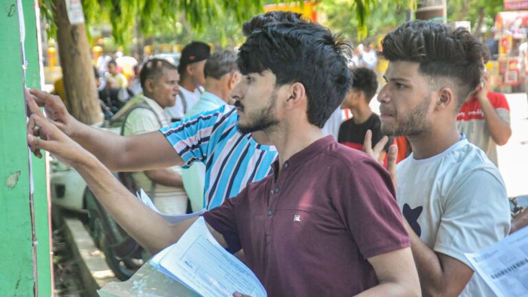 MCC NEET UG 2025 Round 1: All the applicants have been advised to approach the allotted college/institute only after the declaration of Final Result and downloading the allotment letter from the MCC website. (PTI)