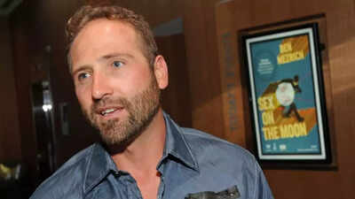 NASA intern Thad Roberts stole $21 million in moon rocks from Johnson Space Center for love; shocked the world |