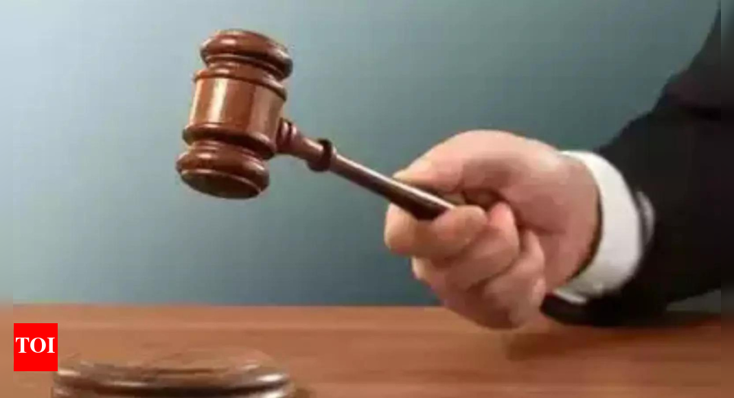 Mom lies in India & UK courts, loses son's custody | India News