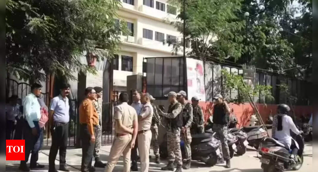 Multiple Delhi schools receive bomb threats; college students, staff evacuated | Delhi News