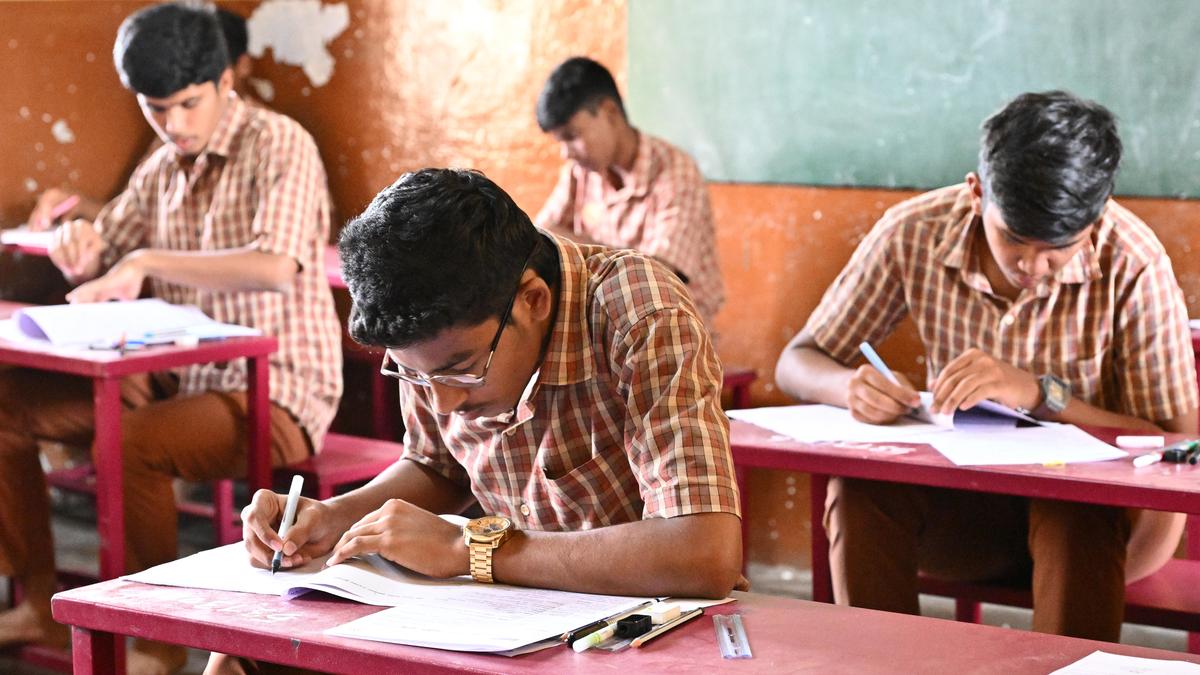 Tamil Nadu records 99.9% pass in Class 10 ICSE, Class 12 ISC exams Tamil Nadu records 99.9% pass in Class 10 ICSE, Class 12 ISC exams