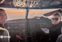 Australian aviation crew carries out daring midwinter Antarctica rescue