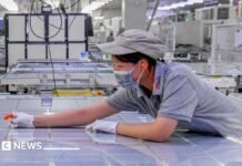 Trump imposes 15% tariff on key chip material to counter China