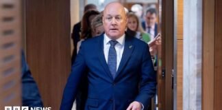 New Zealand PM survives second leadership challenge ahead of election