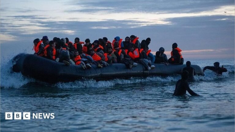 UK-France ‘one in, one out’ migrant scheme scrapped