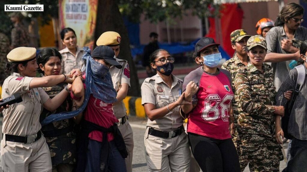 Delhi Police detain over 3,000 protesters marching toward Jantar Mantar