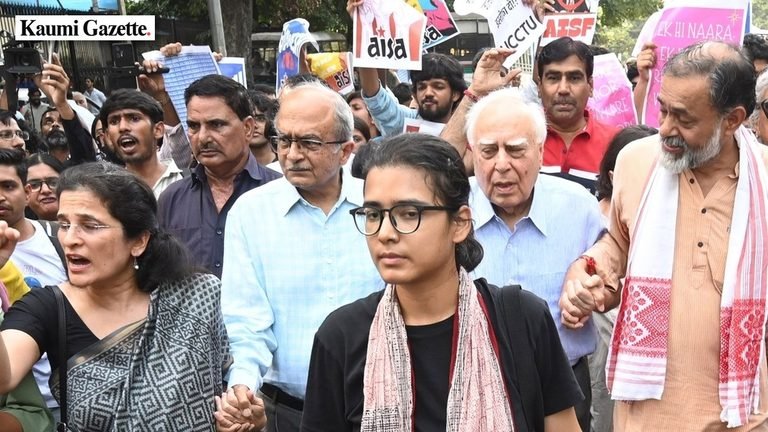 Delhi Police detains 160 protesters during demonstration demanding Chief Election Commissioner’s resignation